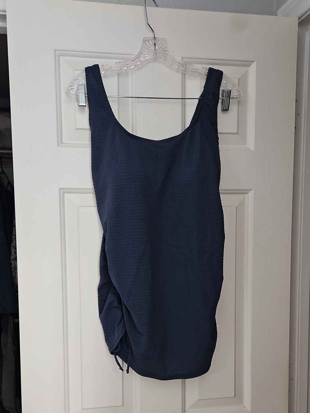 Women's Navy Sleeveless Scoop Neck Tankini Top UPF 50